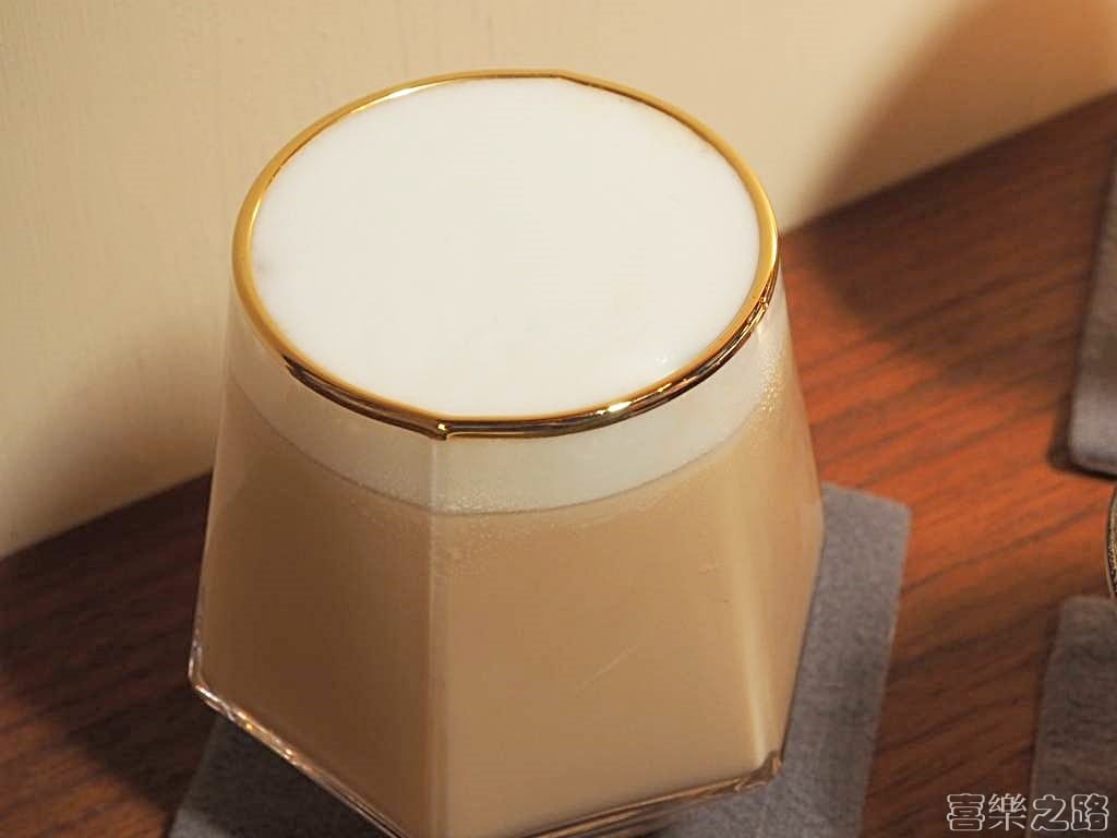 弄宅咖啡 貓中途 松江南京站美食 台北下午茶推薦 伯爵鮮奶茶.jpg 弄宅咖啡 貓中途 松江南京站美食 台北下午茶推薦 伯爵鮮奶茶.jpg