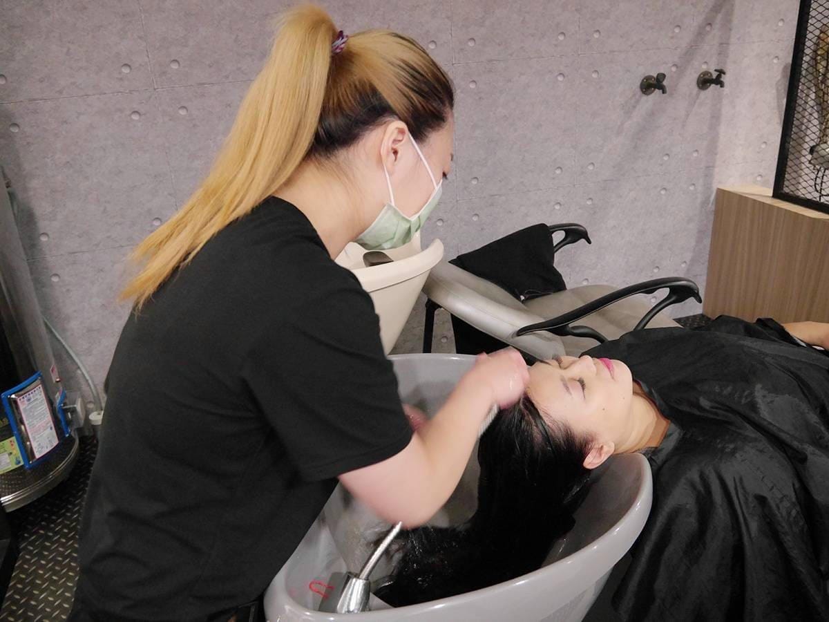 Amazing hair salon 15張照片_200817_0006.jpg Amazing hair salon 15張照片_200817_0006.jpg