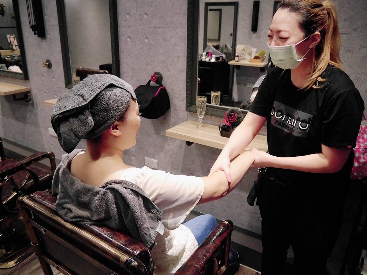 Amazing hair salon 15張照片_200817_0007.jpg Amazing hair salon 15張照片_200817_0007.jpg