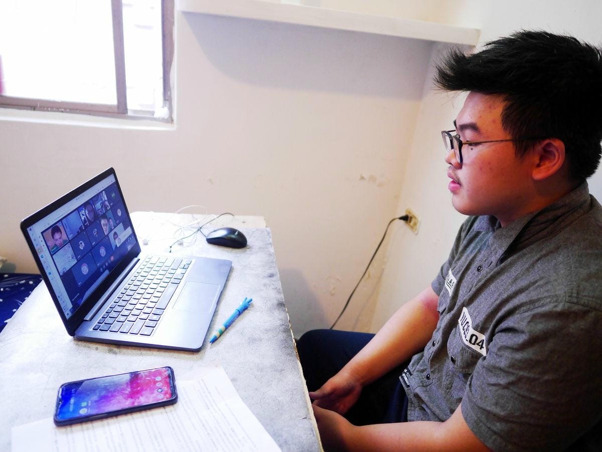 百瀚線上英語課程 為高中生量身定制 專業師資、獨家教材,從國小到成人的英語學習,108課綱及檢定考試準備最佳選擇 (2).JPG