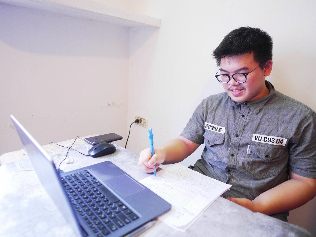 百瀚線上英語課程 為高中生量身定制 專業師資、獨家教材,從國小到成人的英語學習,108課綱及檢定考試準備最佳選擇 (11).JPG