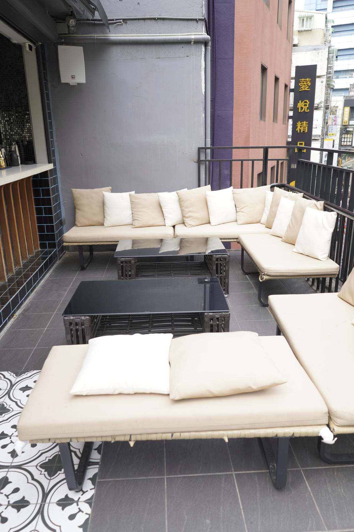 Echo Chamber Club 無心戒酒互助會 - 同溫