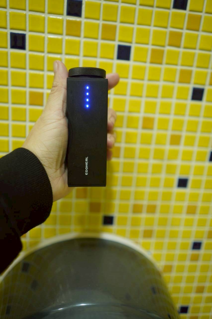 【ECOHEAL、光合電子樹】KNOT 光子除味器 小型除臭機開箱 KNOT 除臭評價