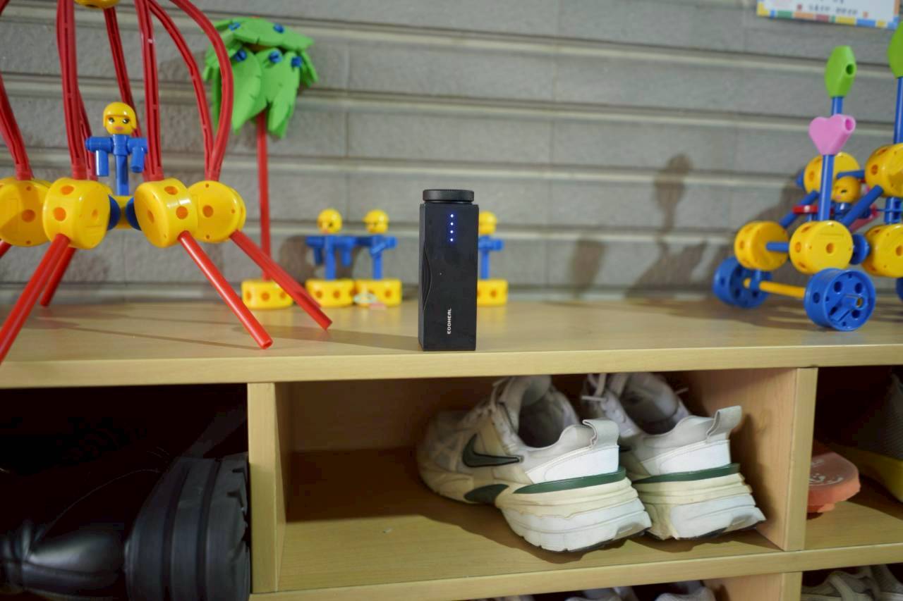 【ECOHEAL、光合電子樹】KNOT 光子除味器 小型除臭機開箱 KNOT 除臭評價