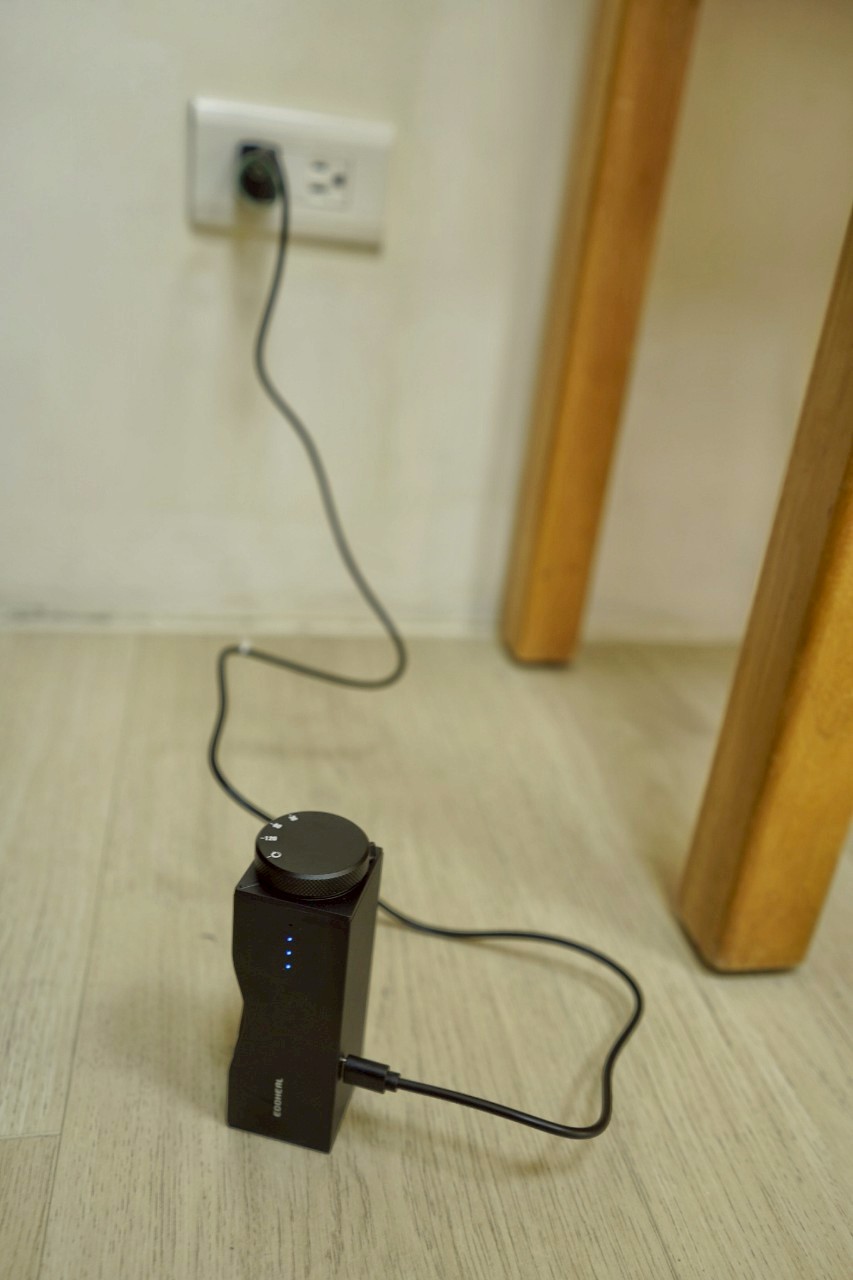 【ECOHEAL、光合電子樹】KNOT 光子除味器 小型除臭機開箱 KNOT 除臭評價